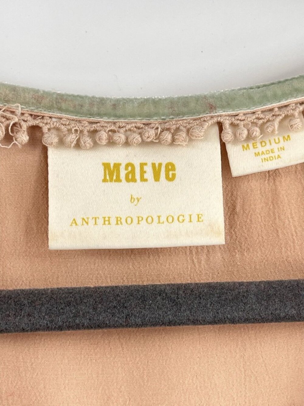 MAEVE ANTHROPOLOGIE Women's Peach Sequin V-Neck Balloon Sleeve Blouse Medium - Picture 3 of 5